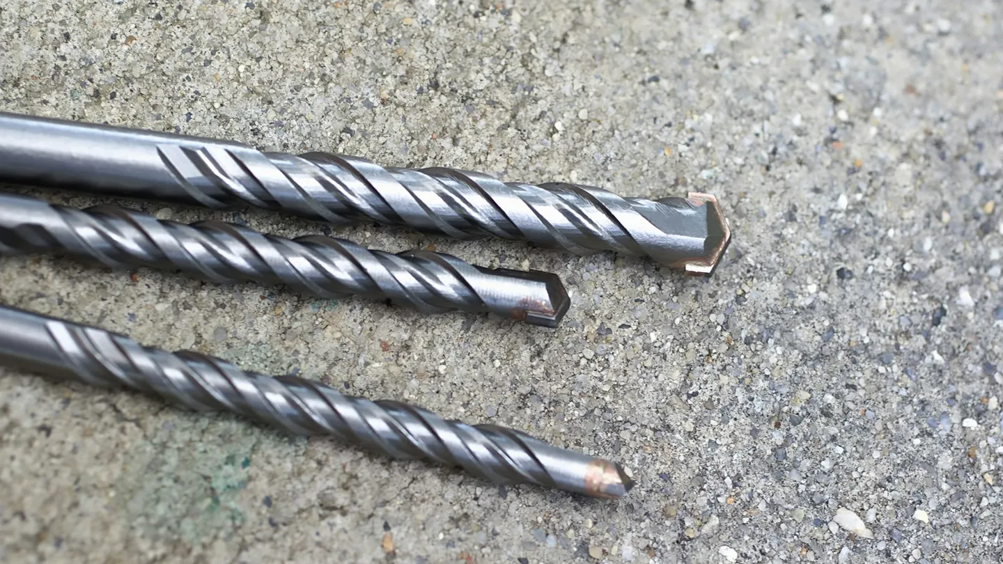 Tres brocas para concreto con punta de carburo